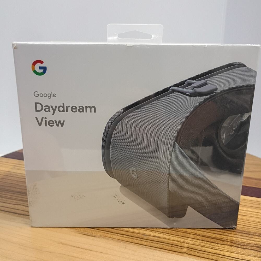 Google Daydream View (2nd Gen, 2017) VR Headset + Controller — NIB, Fog Color